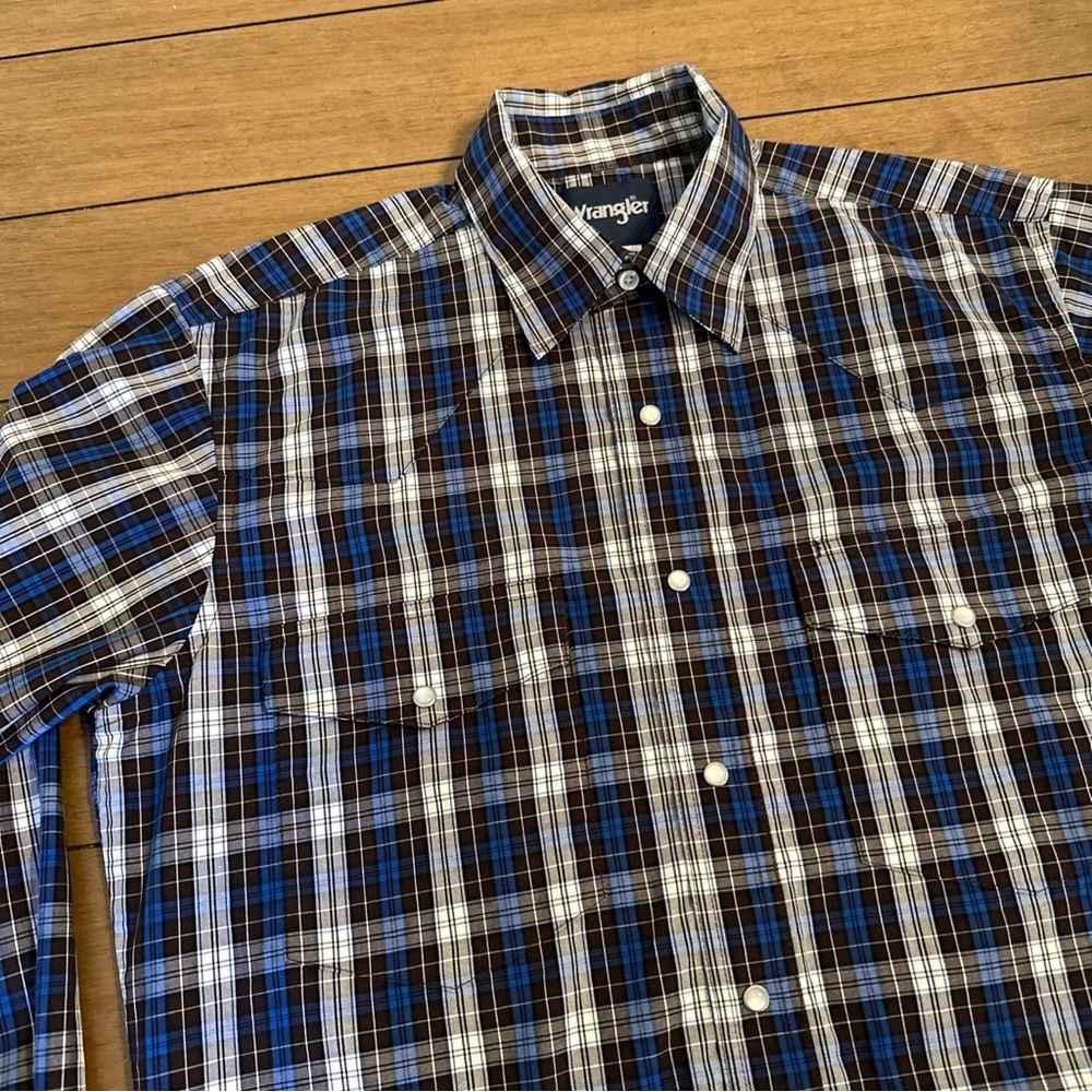 Wrangler Mens Shirt Size Medium Blue Plaid Pearl Snap Button Up Relaxed Western